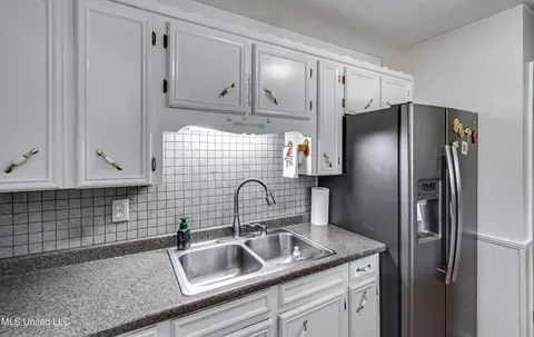 Kitchen - 187 Overby Rd, Magee, MS 39111 photo 5 of 6