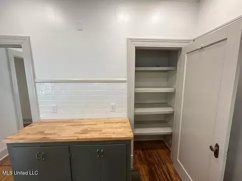 464 E Ridgeway St, Jackson, MS 39206 photo 11