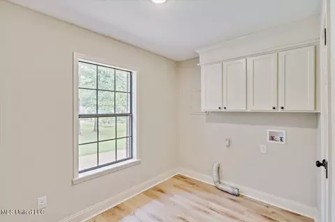 Other - 111 Meadowview Dr, Brandon, MS 39047 photo 4 of 14