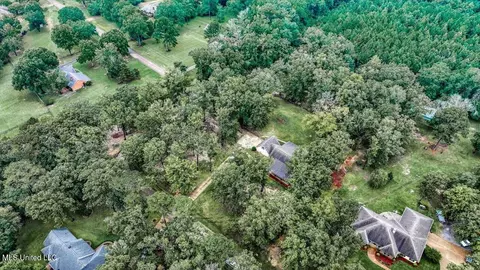 View/Area - 111 Meadowview Dr, Brandon, MS 39047 photo 2 of 5
