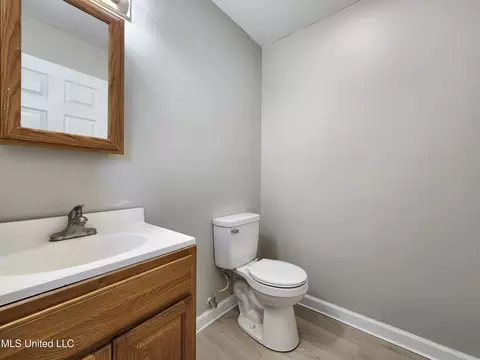 Bath - 620 Murray St, Biloxi, MS 39530 photo 1 of 2