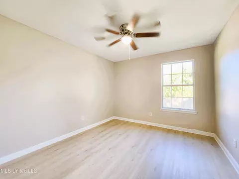 Bedroom - 620 Murray St, Biloxi, MS 39530 photo 4 of 5