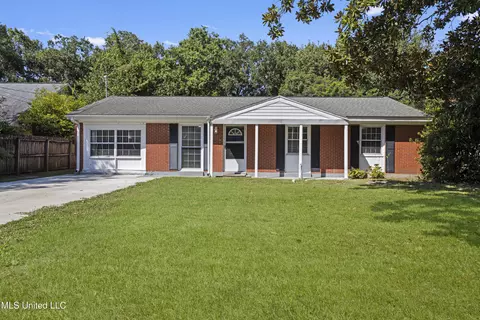 107 Valentine Dr, Long Beach, MS 39560