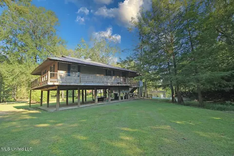 231 Beaver Dam Dr, Lucedale, MS 39452 photo 2