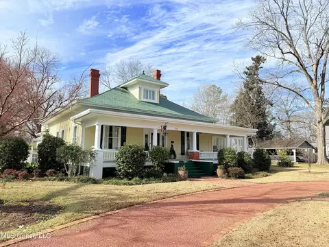 521 Holland Avenue Ave, Philadelphia, MS 39350