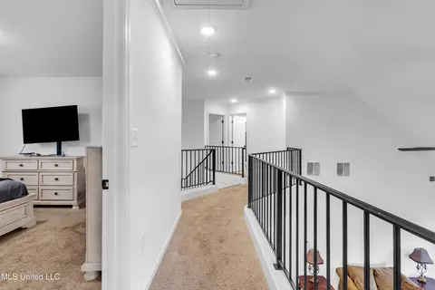 Entry Way - 784 Arrow Cv, Olive Branch, MS 38654 photo 4 of 6
