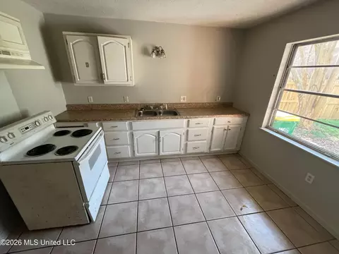 Kitchen - 8629 Ms-613, Moss Point, MS 39562 photo 2 of 2