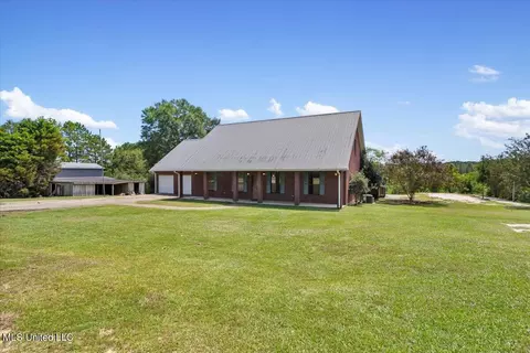 58 Jans Rd, Richton, MS 39476 photo 2