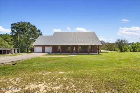 58 Jans Rd, Richton, MS 39476