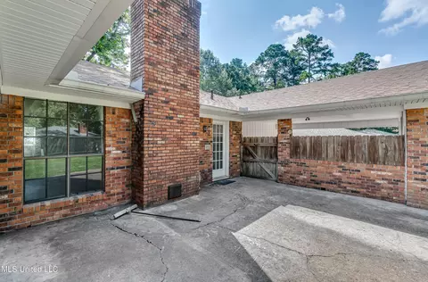 Exterior - 155 Post Hill Rd, Brandon, MS 39042 photo 11 of 17