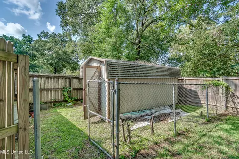 Exterior - 155 Post Hill Rd, Brandon, MS 39042 photo 13 of 17