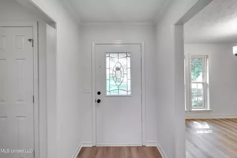 Entry Way - 155 Post Hill Rd, Brandon, MS 39042 photo 1 of 2