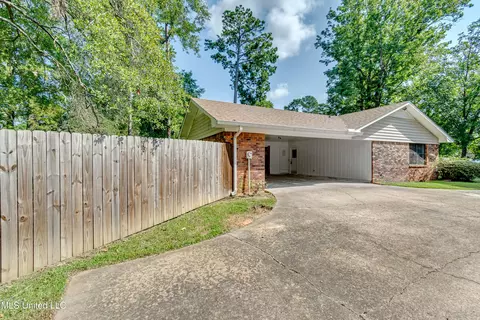 Exterior - 155 Post Hill Rd, Brandon, MS 39042 photo 8 of 17
