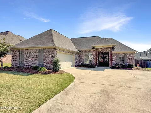 253 Falls Xing, Madison, MS 39110