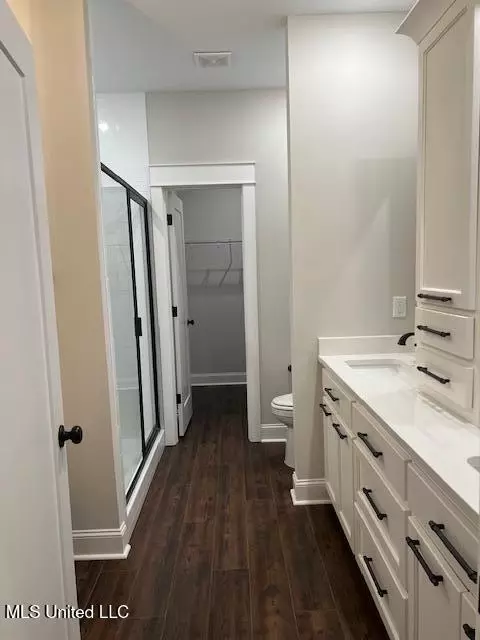 Entry Way - 2590 Ice Plant Ln, Hernando, MS 38632 photo 1 of 2