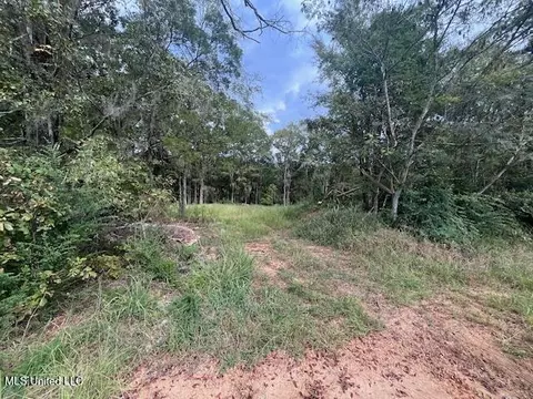 000 Clinton- Raymond Rd, Clinton, MS 39056