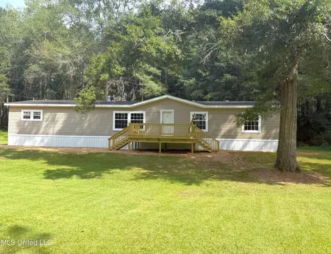 2147 Mccomb Holmesville Rd, Mccomb, MS 39648