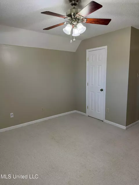 Bedroom - 1999 Edgewood Blvd, Hernando, MS 38632 photo 6 of 13