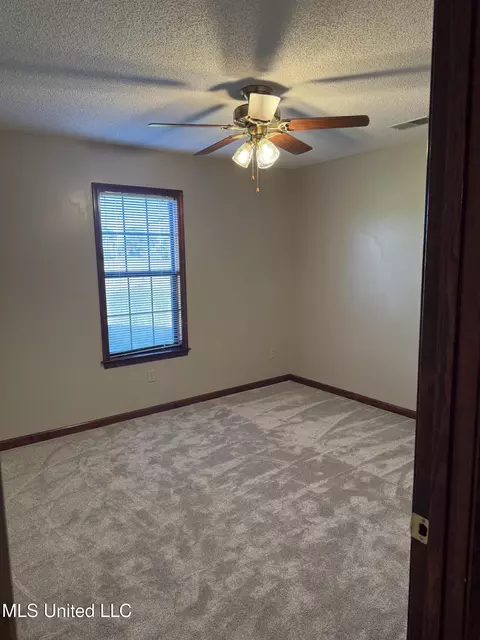 Bedroom - 1999 Edgewood Blvd, Hernando, MS 38632 photo 7 of 13