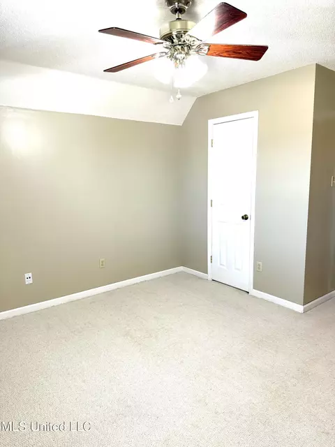 Bedroom - 1999 Edgewood Blvd, Hernando, MS 38632 photo 10 of 13