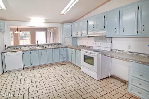 Kitchen - 202 Howell Rd, Lucedale, MS 39452 photo 1 of 5