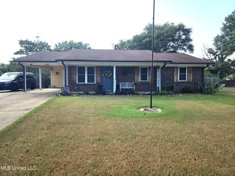 3530 Woodmont Cv, Horn Lake, MS 38637