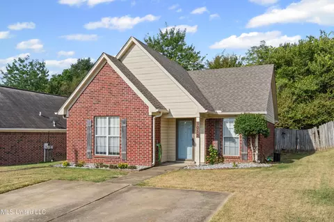Exterior - 3053 W Conger Ct, Hernando, MS 38632 photo 3 of 5