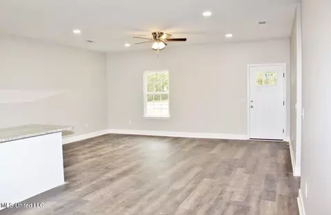 Living - 120 Readys Dr, Lucedale, MS 39452 photo 4 of 4
