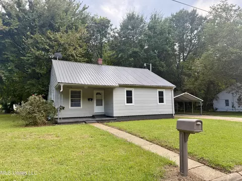 41 Pecan St, Grenada, MS 38901