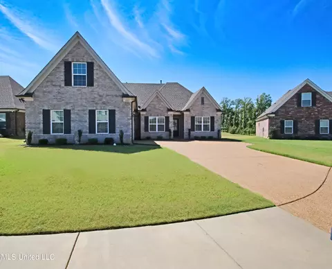 727 Holiday Cv, Hernando, MS 38632