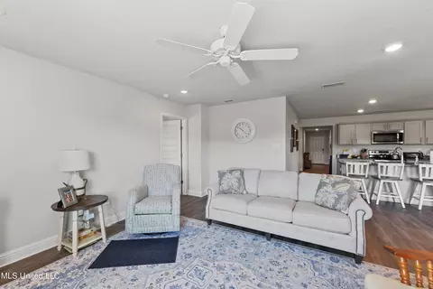Living - 137 Mill Ct, Lucedale, MS 39452 photo 4 of 4