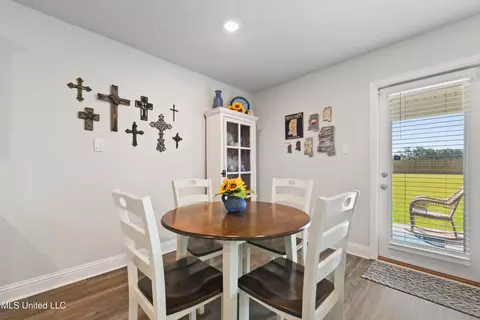 Dining - 137 Mill Ct, Lucedale, MS 39452 photo 1 of 1