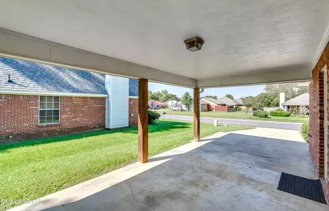 567 Mockingbird Cir, Brandon, MS 39047 photo 13