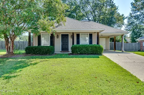 567 Mockingbird Cir, Brandon, MS 39047
