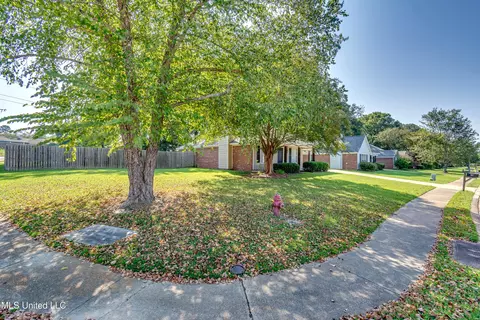 567 Mockingbird Cir, Brandon, MS 39047 photo 8