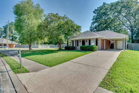 567 Mockingbird Cir, Brandon, MS 39047 photo 4