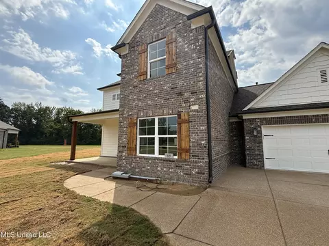 809 Wells Dr, Hernando, MS 38632 photo 2