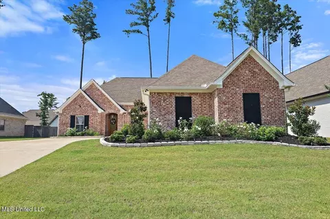 1235 Cutter Ln, Brandon, MS 39047