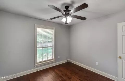 Bedroom - 415 Hemlock Dr, Flowood, MS 39232 photo 3 of 8