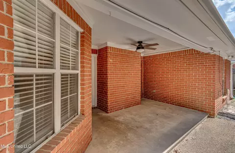Exterior - 415 Hemlock Dr, Flowood, MS 39232 photo 4 of 11