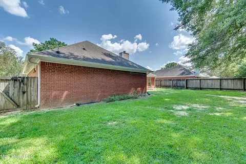 Exterior - 415 Hemlock Dr, Flowood, MS 39232 photo 9 of 11