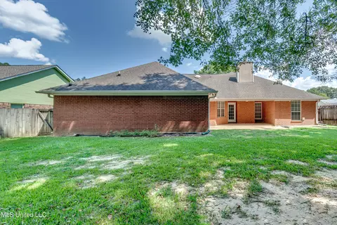 Exterior - 415 Hemlock Dr, Flowood, MS 39232 photo 8 of 11