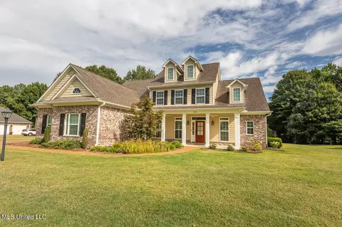 4626 Pleasant Breeze Dr, Olive Branch, MS 38654