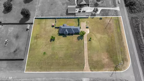 View/Area - 1958 W Lamar Pl, Hernando, MS 38632 photo 1 of 7