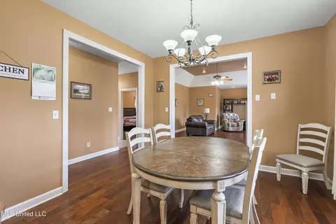 Dining - 1958 W Lamar Pl, Hernando, MS 38632 photo 1 of 2