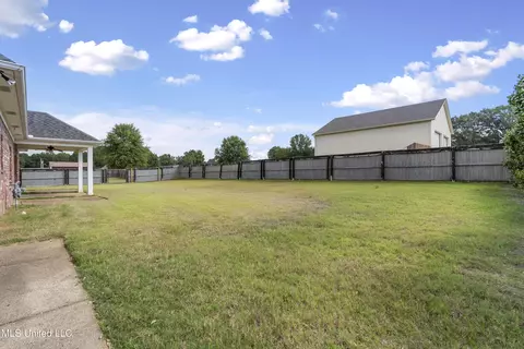 Exterior - 1958 W Lamar Pl, Hernando, MS 38632 photo 6 of 9