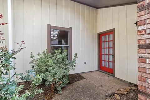 Exterior - 2 Pheasant Run, Clinton, MS 39056 photo 4 of 8