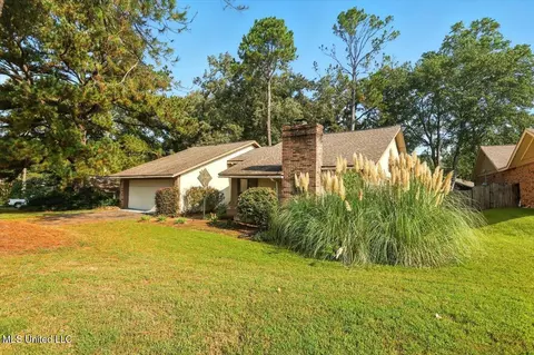 Exterior - 2 Pheasant Run, Clinton, MS 39056 photo 3 of 8