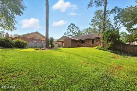 Exterior - 2 Pheasant Run, Clinton, MS 39056 photo 7 of 8