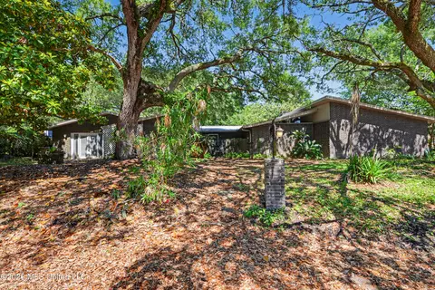 1040 Del Norte Cir, Pascagoula, MS 39581